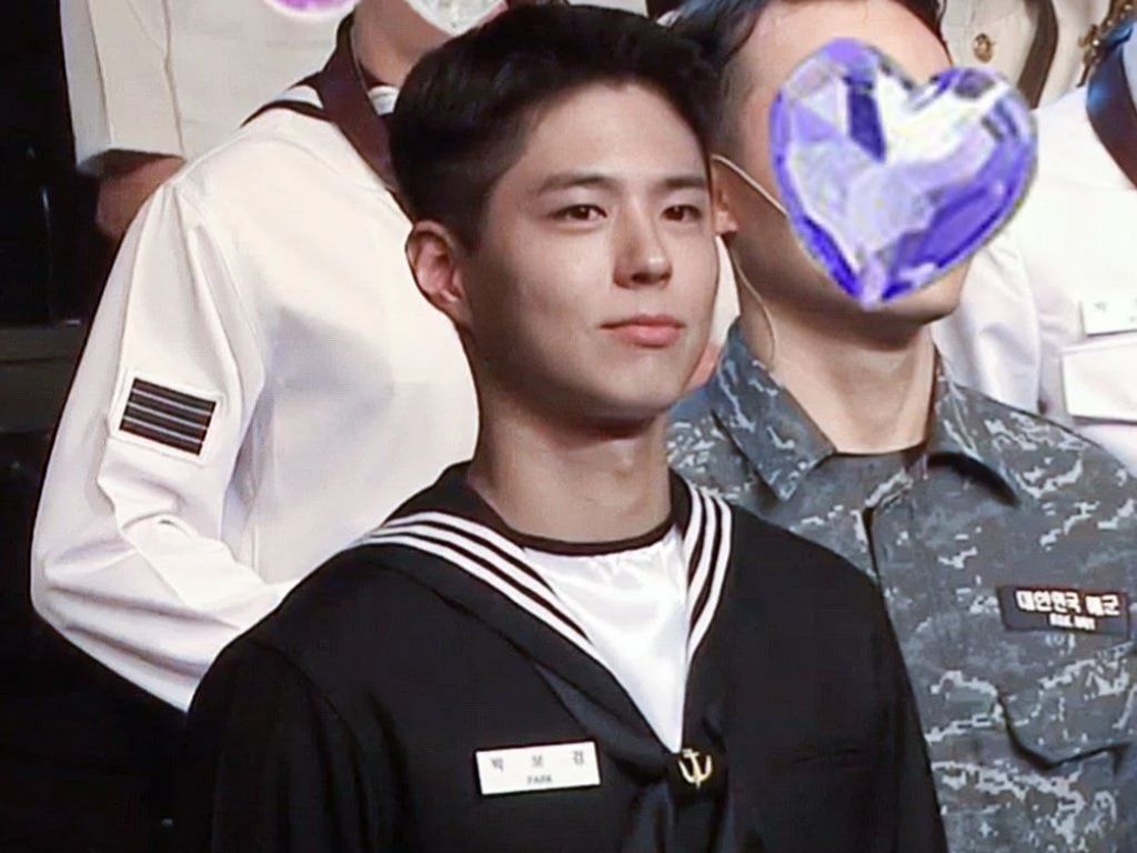Park Bo Gum Jadi Tukang Cukur Berlisensi, Ini Kegiatannya Selama Wamil Park Bo Gum Jadi Tukang Cukur Berlisensi, Ini Kegiatannya Selama Wamil