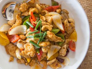 Resep Ayam Tumis Kacang Mete yang Renyah Enak Resep Ayam Tumis Kacang Mete yang Renyah Enak