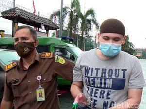 Divonis 2 Tahun Penjara, Ridho Rhoma Minta Doa Divonis 2 Tahun Penjara, Ridho Rhoma Minta Doa