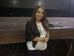 Rieka Roslan Tampil Ciamik di Bandung