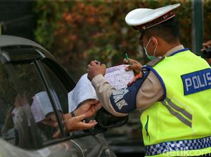 Polisi Minta Sekarung Bawang Kena Blender Kapolda Metro Polisi Minta Sekarung Bawang Kena Blender Kapolda Metro