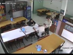 5 Fakta Satpol PP di Jakbar Mau Pungli Terancam Disanksi Potong Gaji 5 Fakta Satpol PP di Jakbar Mau Pungli Terancam Disanksi Potong Gaji