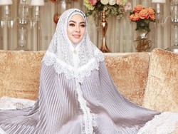 Syahrini Kini Berhijab, Bicaranya Bikin Adem