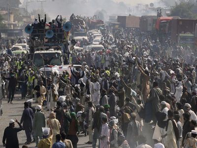 Unjuk Rasa Anti-Prancis di Pakistan Berujung Ricuh
