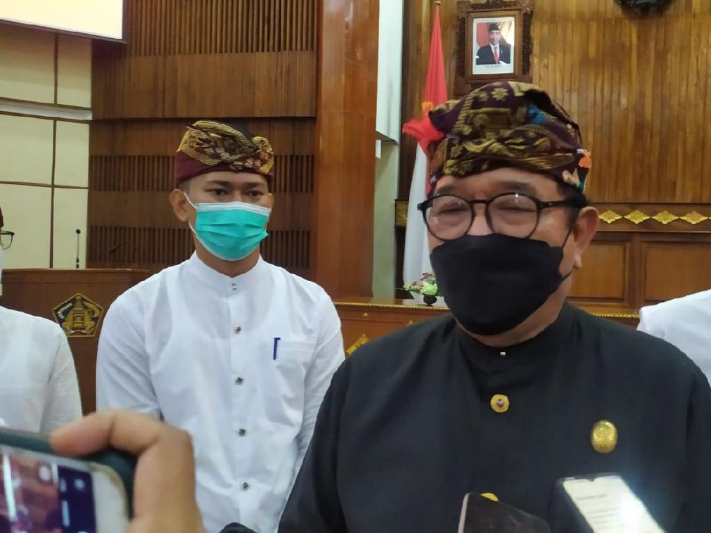 Harga PCR Turun, 12 Ribu Turis Domestik Diprediksi ke Bali Saat Nataru Harga PCR Turun, 12 Ribu Turis Domestik Diprediksi ke Bali Saat Nataru