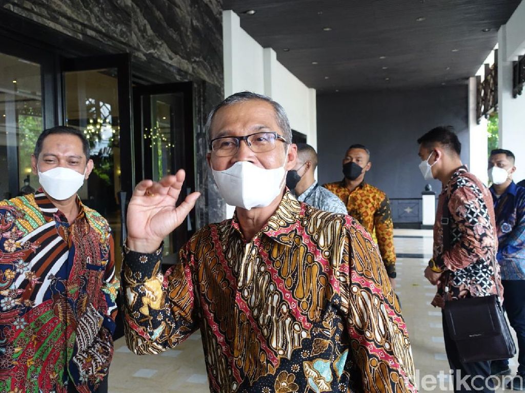 Sindiran Pimpinan Vs Eks Pegawai KPK Gegara Raker di Hotel Bintang 5