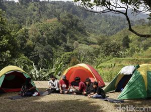 Yuk Kemping di Desa Wisata Kiarasari Bogor Yuk Kemping di Desa Wisata Kiarasari Bogor