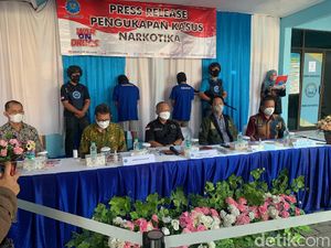 Sempat DPO, 2 Pengedar Ganja 26,8 Kg di Karawang Ditangkap!