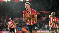 17. Southampton, 167 jam antara kick-off laga pertama sampai laga ketiga di periode sibuk akhir 2021. Foto: Getty Images