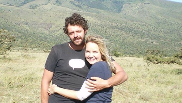 Kisah Gelandangan Bikin Aktris Kaya Jatuh Cinta, Endingnya Nggak Nyangka