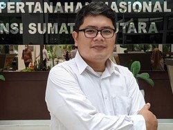 Mobil Saya Ditabrak Pemotor Terobos Lampu Merah, Siapa yang Salah?