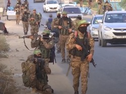 Hamas Gelar Parade Senjata, Dukung Aksi Mogok Makan Tahanan Palestina