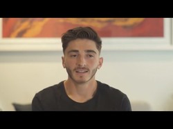 Pesepakbola Gay yang Dulu Bikin Heboh Kini Lamar Kekasihnya