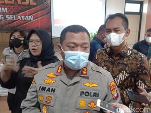 Polisi Tangkap Penipu Catut Nama Kapolres Tangsel Polisi Tangkap Penipu Catut Nama Kapolres Tangsel