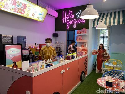 Keren dan Lucu!  Kafe Picknick Yuk Nona Manis Punya Prilly Latuconsina 