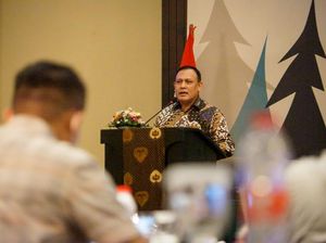 Rapat di Komisi III DPR, Firli Bahuri Pamer KPK Setor PNBP 2021 Rp 246 M