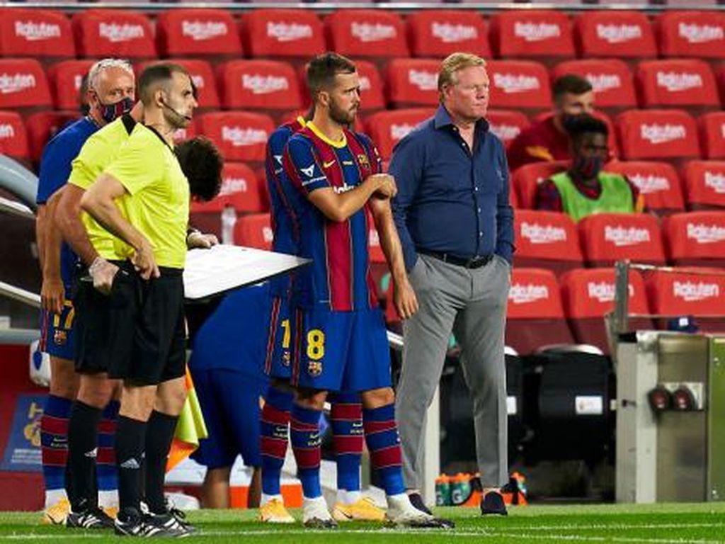 Pjanic Bantah Dirinya Senang Melihat Koeman Dipecat Barcelona