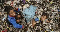 Mencari Harta Karun di Gunungan Sampah Bantargebang