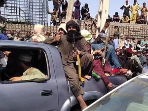 Perang Rahasia Taliban Lawan ISIS di Jalalabad, Mayat-mayat Dibuang