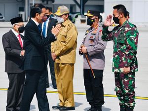 Kode Calon Panglima TNI dari Jokowi Sebelum ke Luar Negeri Kode Calon Panglima TNI dari Jokowi Sebelum ke Luar Negeri