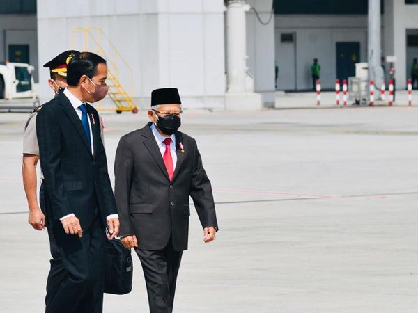 Potret KSAD Jenderal Andika Ikut Lepas Jokowi ke Eropa, Tak Ada Panglima TNI