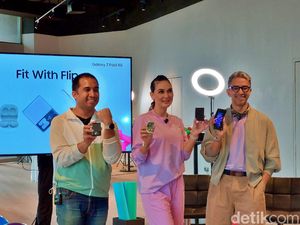 Cerita Luna Maya dan Didit Maulana Kepincut Galaxy Z Flip 3 Cerita Luna Maya dan Didit Maulana Kepincut Galaxy Z Flip 3