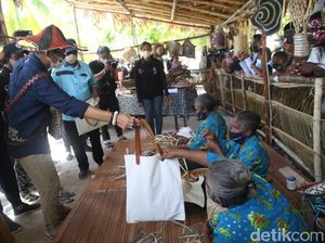 Dear Traveler, ke Raja Ampat Beli Juga Dong Oleh-olehnya, Jangan Lihat dan Foto Saja