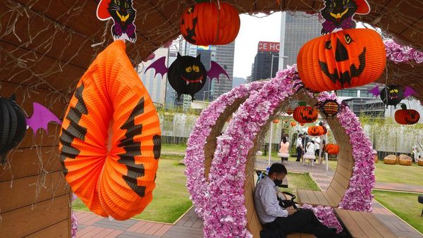 Semarak Halloween Hiasi Taman di Hong Kong