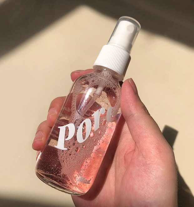 Toner untuk pori-pori besar/Foto: instagram.com/madformakeup toner untuk pori-pori besar
