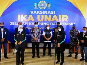 Vaksinasi di Pesisir Dihadiri Khofifah Disambut Antusias Warga Banyuwangi