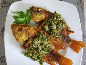 10 Resep Ikan Pedas Nendang yang Bikin Lahap Makan