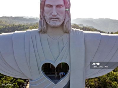 Ada Patung Yesus Terbaru Lagi Dibangun Nih di Brasil