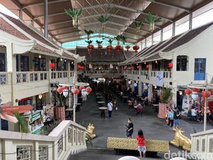 Keseruan Tur Sejarah di Kawasan Pecinan Jakarta Keseruan Tur Sejarah di Kawasan Pecinan Jakarta