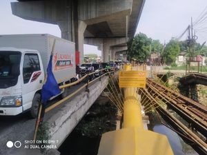 Penyempitan di Jl Raya Bekasi, Lalin dari Cawang ke Priok Sempat Macet