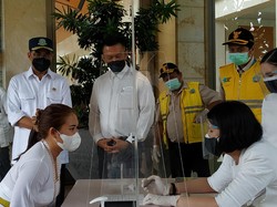 Menhub Minta TNI-Polri Kawal Karantina di Bali agar Wisman Tak Kabur