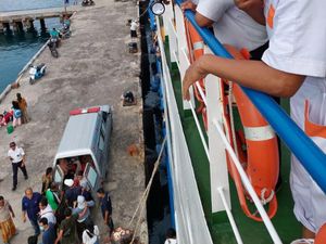 Penumpang Kapal Tujuan Sumenep Melahirkan Bayi Kembar Prematur Penumpang Kapal Tujuan Sumenep Melahirkan Bayi Kembar Prematur