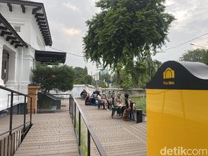 Jajan Sambil Hangout Asyik di Pos Bloc, Ada Apa Saja Sih? Jajan Sambil Hangout Asyik di Pos Bloc, Ada Apa Saja Sih?