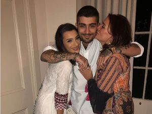 Zayn Malik Dihukum Atas KDRT Pada Ibu Gigi Hadid, Adiknya Singgung Soal Karma Zayn Malik Dihukum Atas KDRT Pada Ibu Gigi Hadid, Adiknya Singgung Soal Karma