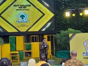 Anies Puji Golkar, Beri Pantun Ingin Sering Bertemu Lagi Anies Puji Golkar, Beri Pantun Ingin Sering Bertemu Lagi