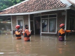 Banjir Landa 2 RT di Bakti Jaya Tangsel, 31 KK Terdampak