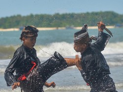 Kamis Kliwon 19 Mei 2022: Banyak Musuh Sakti Menghadang