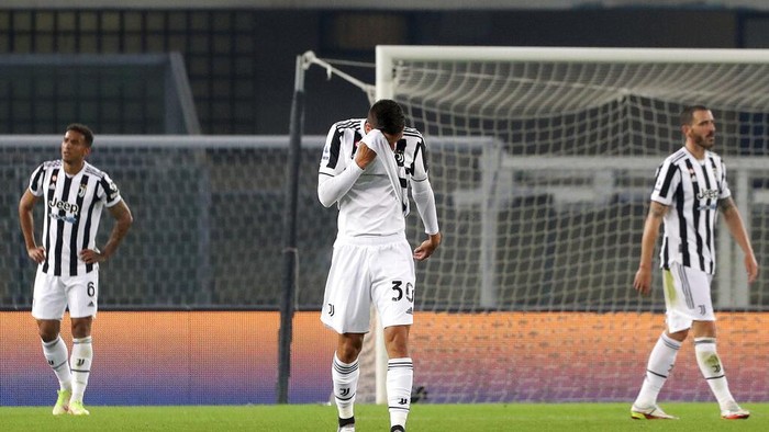 Juventus’ Rodrigo Bentancur reacts during the Serie A soccer match between Hellas Verona and Juventus, at the Verona Bentegodi stadium, Italy, Saturday, Oct. 30, 2021. (Paola Garbuio/LaPresse via AP)