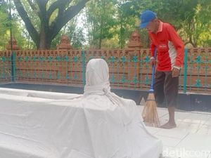 Cerita Makam Ki Ageng Keniten di Nganjuk Pindah dari Selatan ke Utara Sungai Cerita Makam Ki Ageng Keniten di Nganjuk Pindah dari Selatan ke Utara Sungai