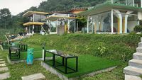 Potret Kafe Sekaligus Camping Ground Berlatar Gunung Salak di Bogor