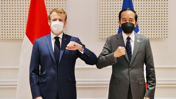 Momen Jokowi Saling Sapa dengan Tokoh Dunia