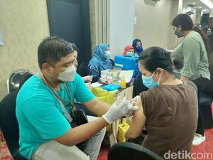 Jadwal dan Lokasi Vaksinasi COVID-19 Surabaya di Jumat Pertama Tahun 2022