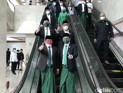 Ternyata, Ini Alasan Anggota DPR Fraksi PKB Sarungan di Rapat Paripurna