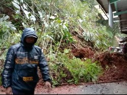 Jabar Hari Ini: 4 Bocah Jadi Yatim Piatu dalam Semalam-Longsor Kepung Sejumlah Daerah
