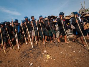 14 Hal yang Tidak Boleh Dilakukan Saat Berkunjung ke Desa Baduy 14 Hal yang Tidak Boleh Dilakukan Saat Berkunjung ke Desa Baduy