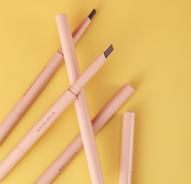 Berlala Beauty Never Miss Eye Brow Definer/Foto : instagram.com/berlalabeauty Berlala Beauty Never Miss Eye Brow Definer